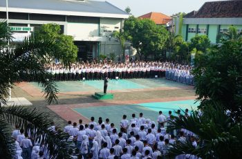 Mengusung Tema “MPLS Ramah dan Santri”, Rangkaian MPLS SMK NU Ma’arif Kudus Berlangsung Penuh Semangat dan Nilai Keislaman