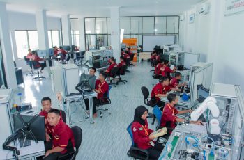 Workshop Teknik Otomasi Industri